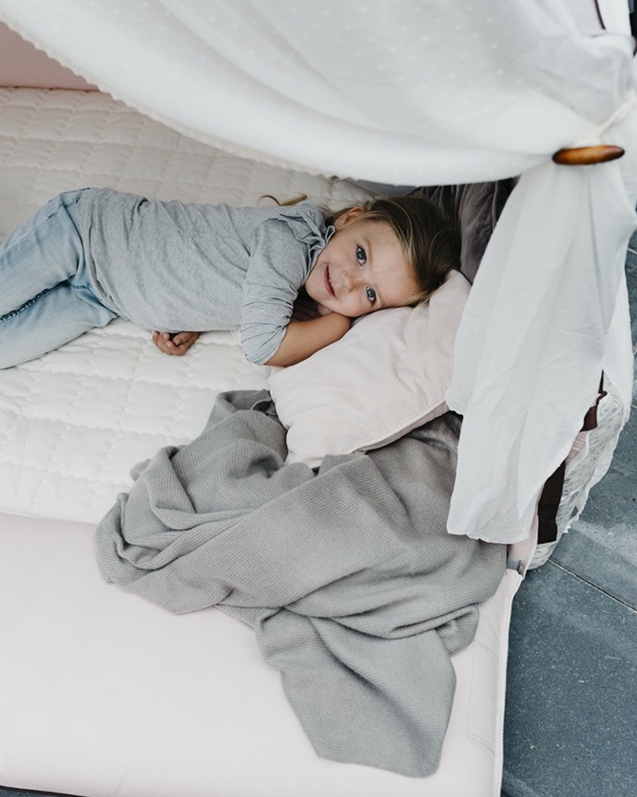 Creamhaus Inua Play Room – Non-Toxic Padded Playpen & Floor Bed (Foam Bumper Walls, Washable Cover)