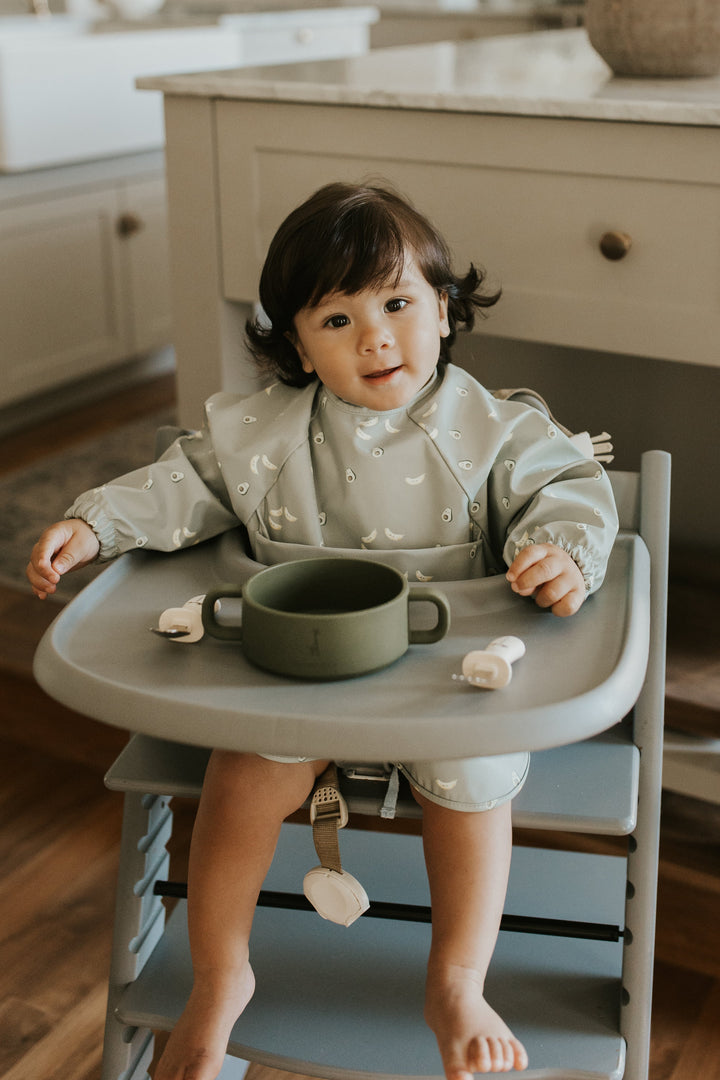 Long-sleeved bib with front pocket