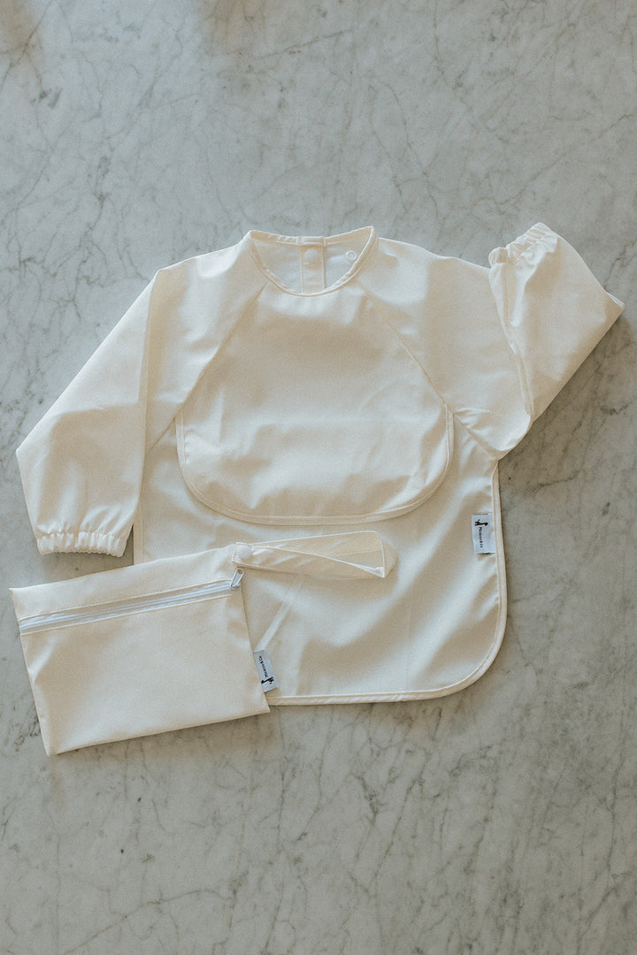 Long-sleeved bib with front pocket