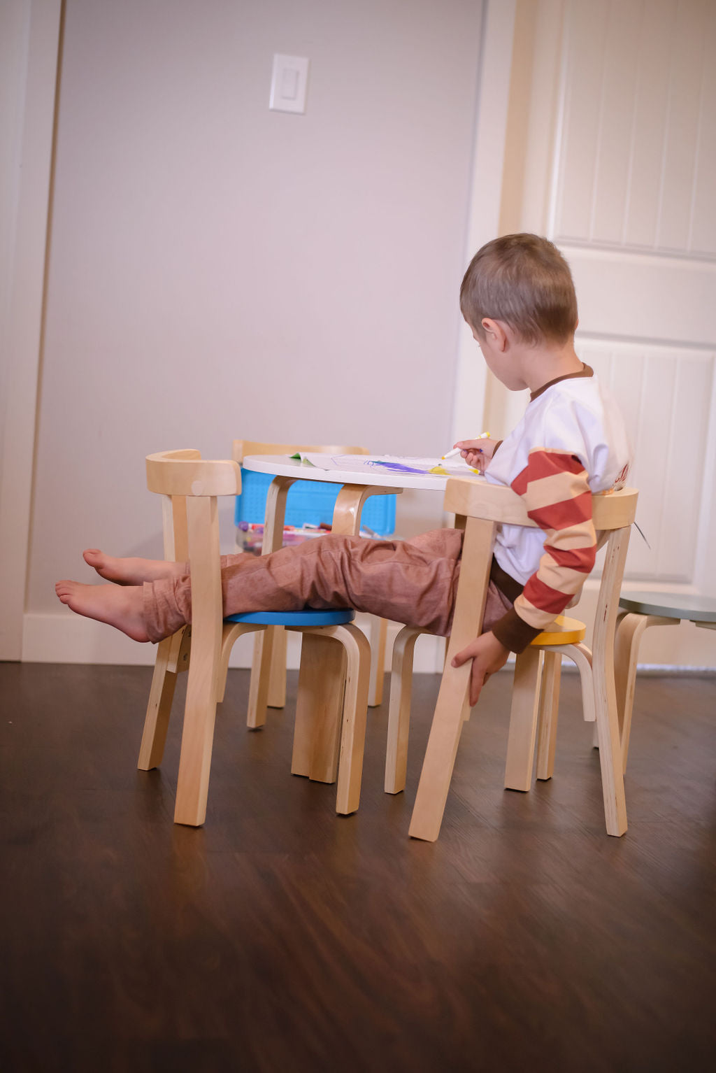 Desk & Chairs Set