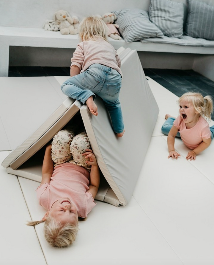 Snow Palette Folding Play Mat