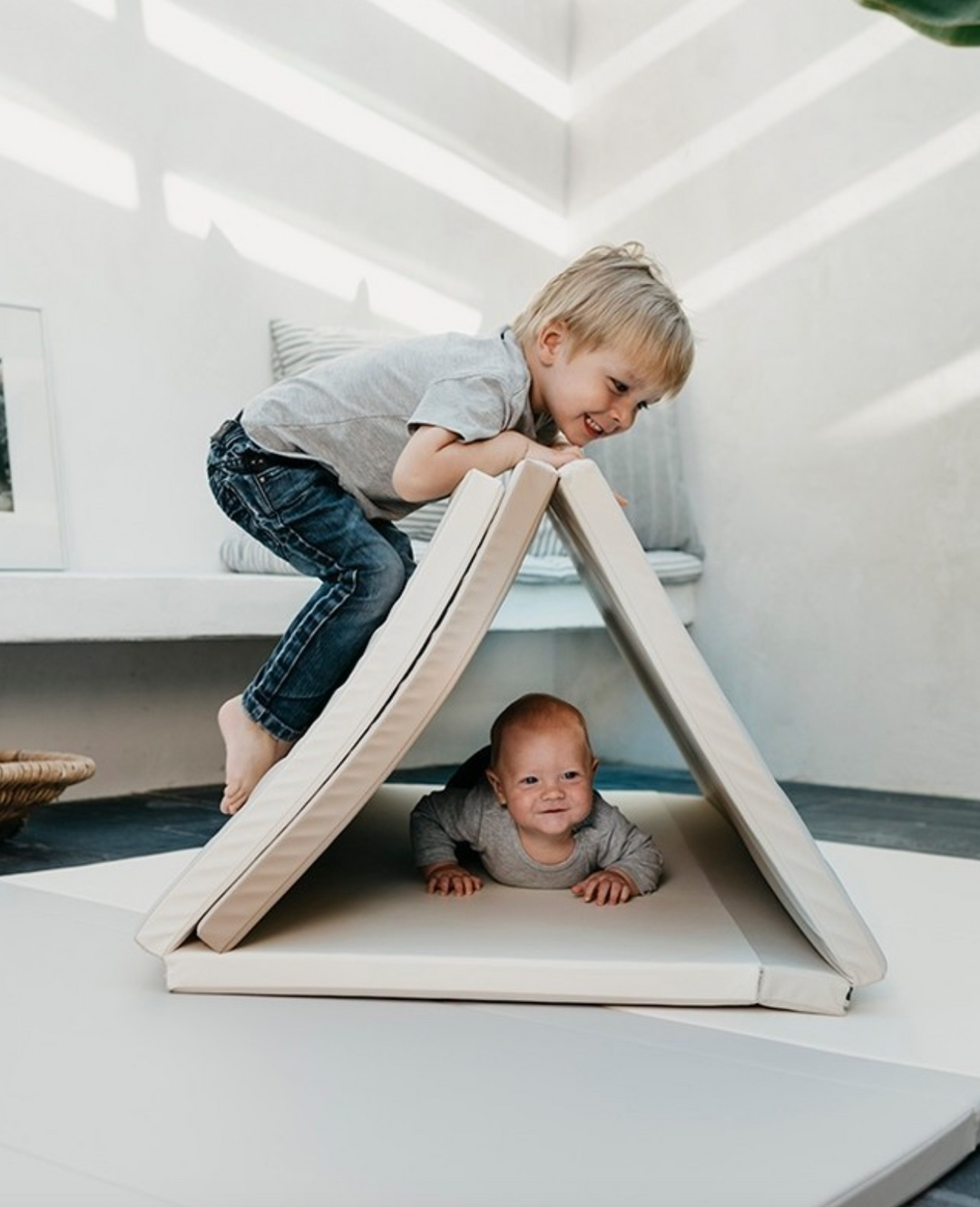 Snow Palette Folding Play Mat